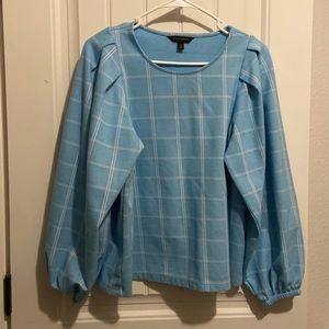 Puffy sleeves top